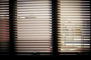 Why It's Beneficial to Use Motorized Window Blinds